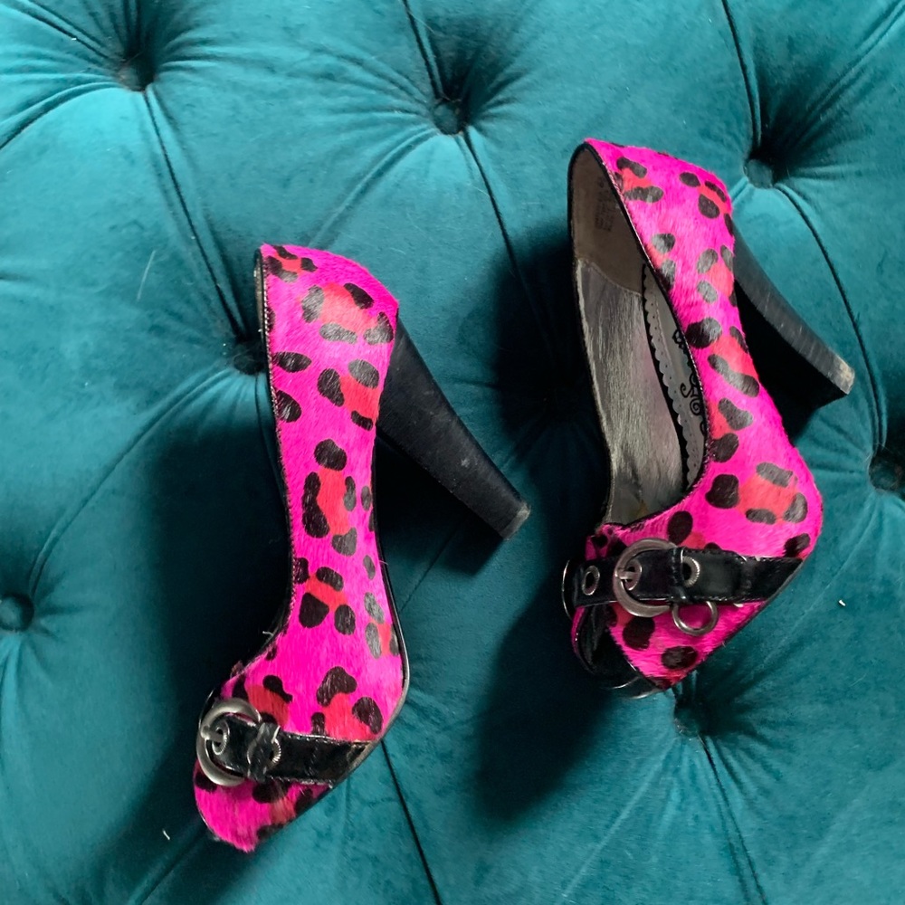 Naughty monkey Y2K peep toe pumps 👠 💖🖤